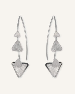 Viseće naušnice sa matiranim trokutićima