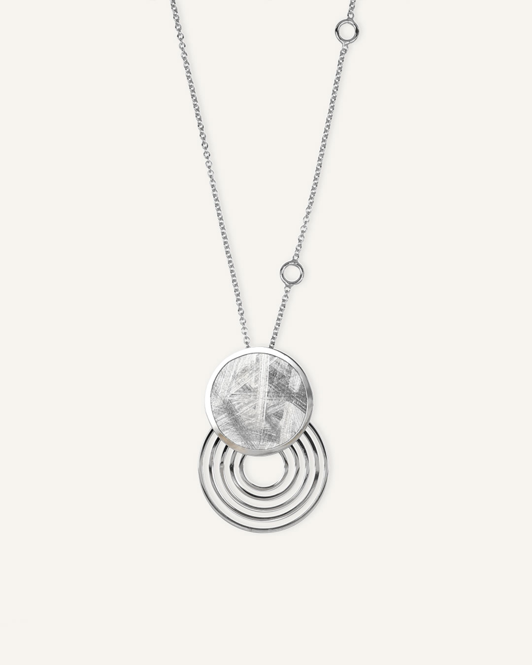 Ogrlica sa visećim krugovima