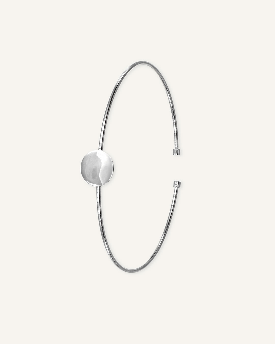 Halka narukvica sa okruglom pločicom